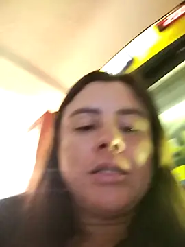 karlagiraldo198 即時 XXX 聊天