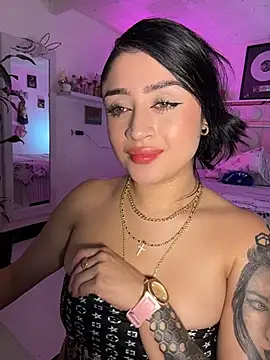 XXX chat uživo modela lucianaroy