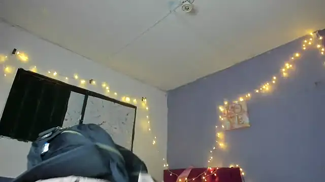 Chat XXX en directo de emily_stars1