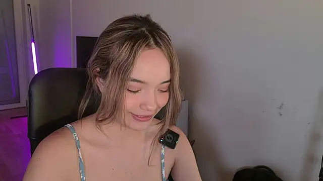 All_is_sun live XXX chat