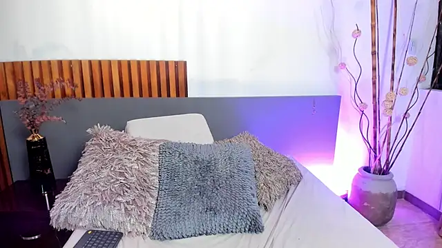 Chat XXX en directo de Zamira_Taylor