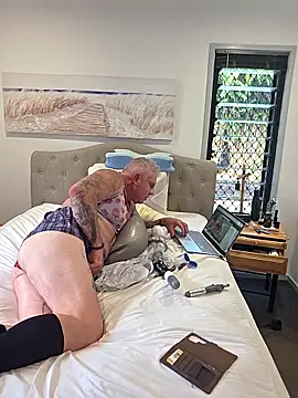 Handsolo_porn Pertunjukan Webcam