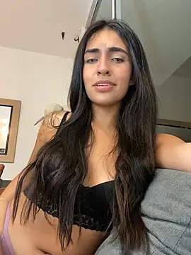 DaphneUwu: вебкам-шоу