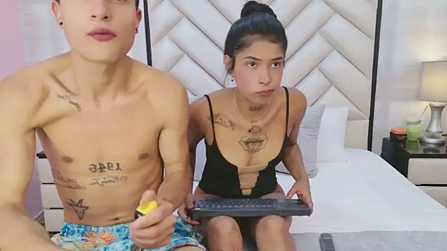 ChloeAndJeanPauln Live XXX chat