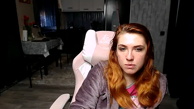 Chat XXX en directo de Reginasmilee