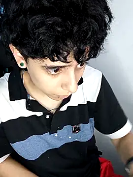 XXX chat uživo modela LatinHeatX22