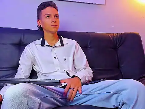 Noahh_Sky Webcam show