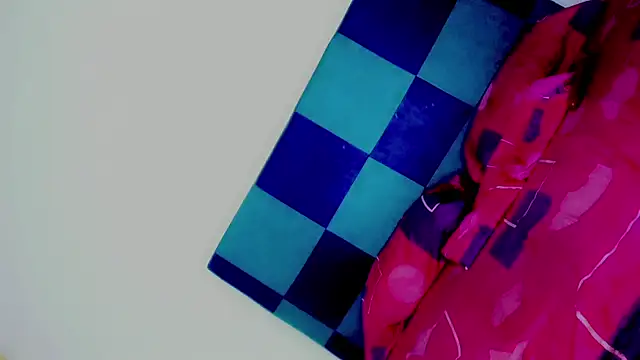 laaura_dolll Webcam-Show