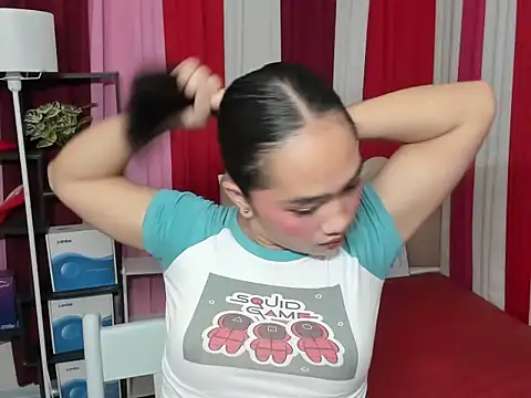 Show modela BigCockCristine na web-kameri