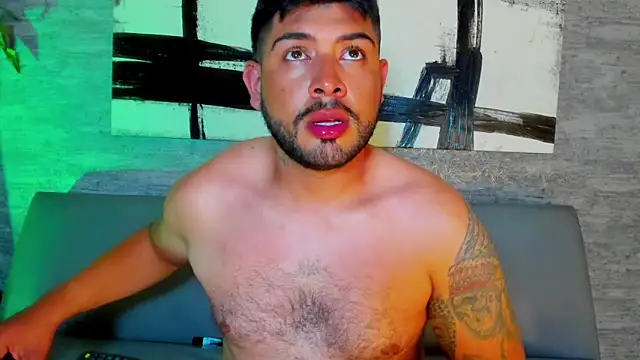 عرض كام Im_Axiel