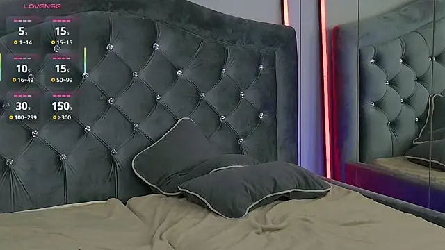 Allert_'s Live XXX Chat