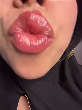 Show modela zahra_Jalid na web-kameri