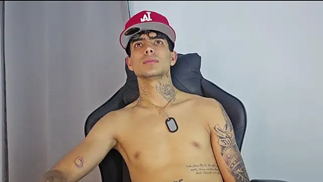 MIGUEL_AGUIRRECA webkamerás műsora