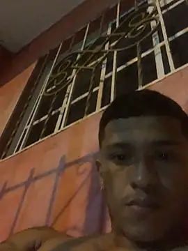 Show modela Anthony_clark1 na web-kameri