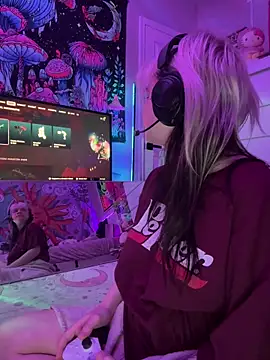 Cutiepiespanks: онлайн-секс-чат