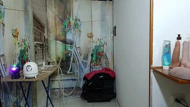 curly_greeneyed 即時 XXX 聊天