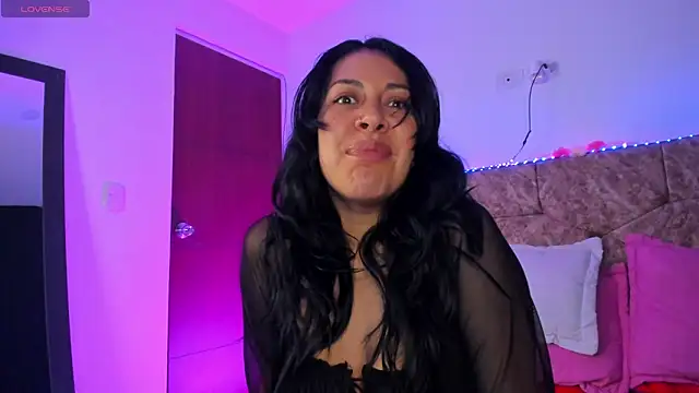 Chat +18 de Vik_gomez ao vivo