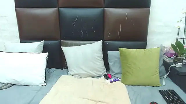 Bootylexy20's Live XXX Chat