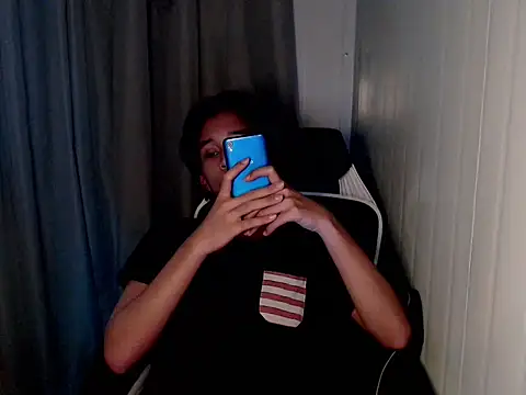 urnaughty_paulのウェブカメラショー