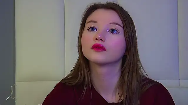 KeiraAsti's Live XXX Chat