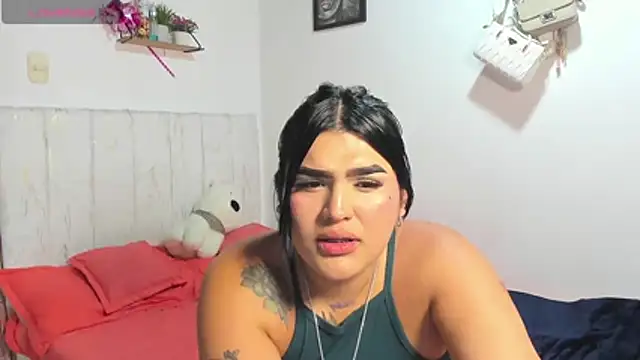 Melinabitchxx 在線直播表演