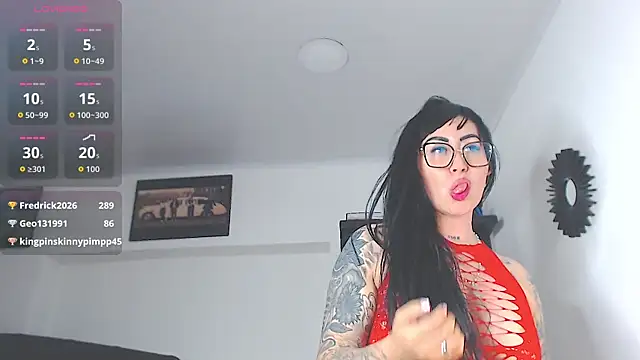 Онлайн чат XXX Vicky_hotmilf