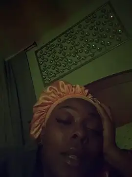 niketechfreak: διαδικτυακό σόου στην κάμερα