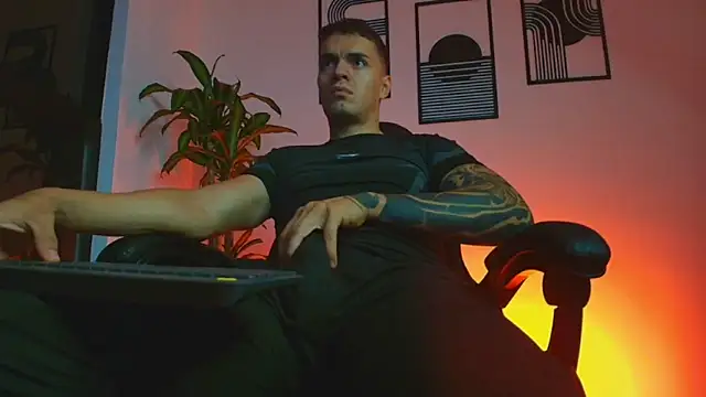 ALPHA_DOMINUS_ Live XXX-chat