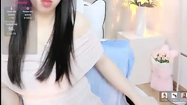 Sweet-Shuna 即時 XXX 聊天