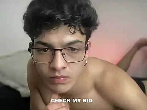 Show de webcam de wilddesiree__