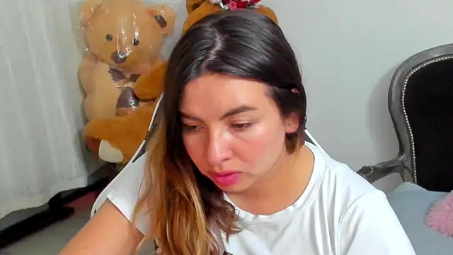 __Emma__11__Lecat_: онлайн-секс-чат