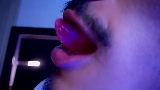 Dark_Eros_ Pertunjukan Webcam