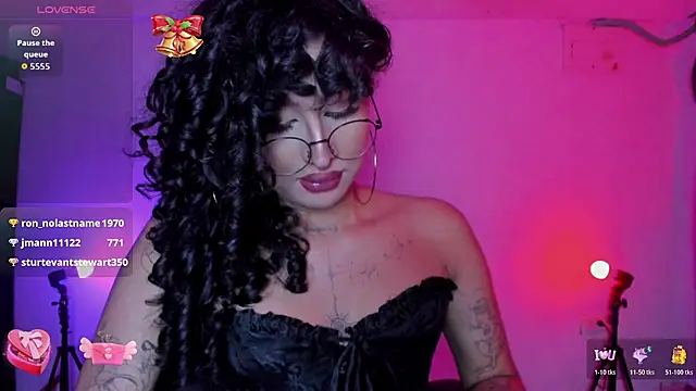 Heka_Prudence Show in webcam