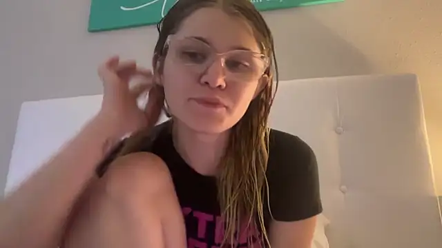 Czat XXX na żywo – Riley_ray69