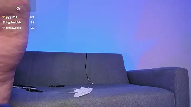 Chat +18 de miah_storm ao vivo