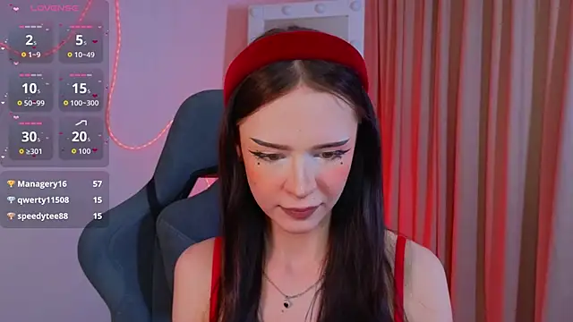 Adetta Chat XXX in diretta