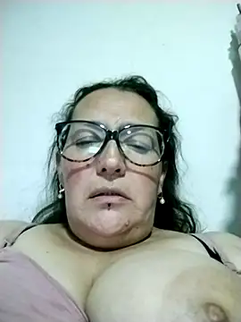 _Saraqueen Webcam Show