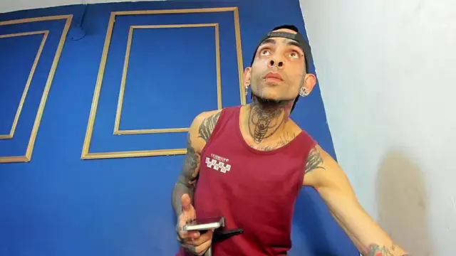 Demon_Rose_ Show in webcam