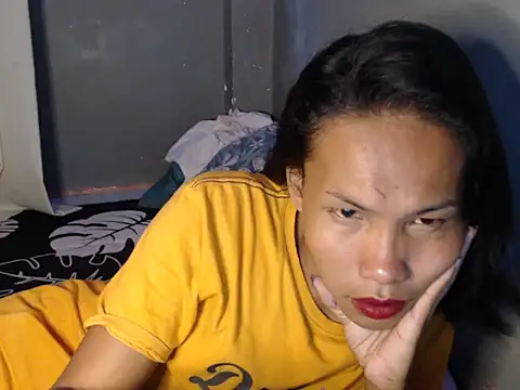 yourlovelymoreal 在線直播表演