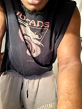 KeYBuMp323 Show in webcam