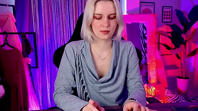 دردشة BethanyCloud الجنسية المباشرة