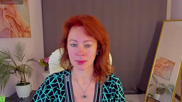 LeticiaRomano: онлайн-секс-чат