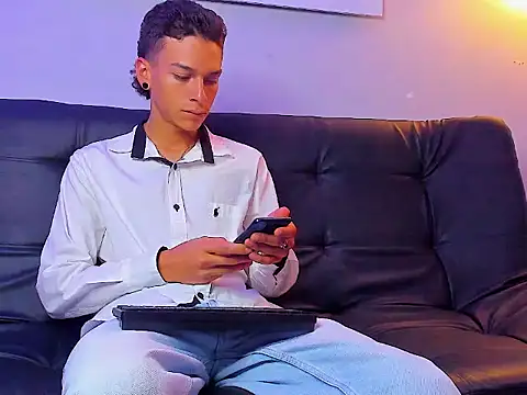 Pokazy przed kamerką – Noahh_Sky