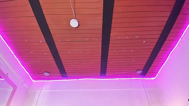 Karly_moonのウェブカメラショー