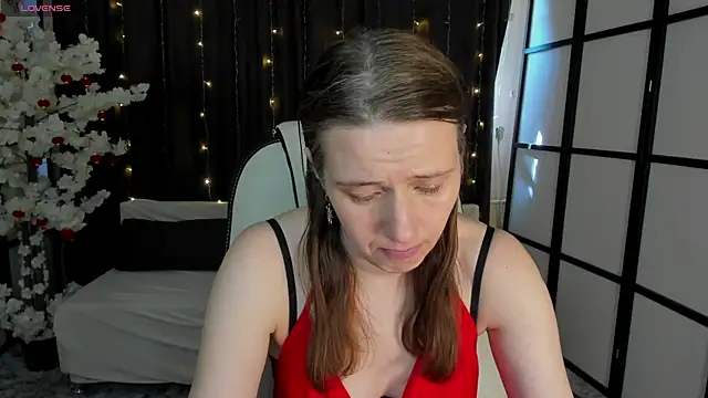 XXX chat uživo modela Kathrine_Meyer