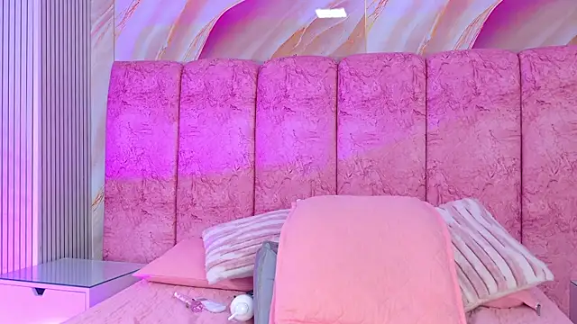 Онлайн чат XXX emmacurvy