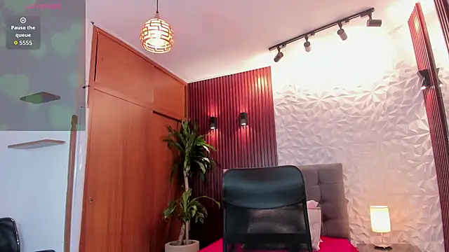 دردشة allison_mc الجنسية المباشرة