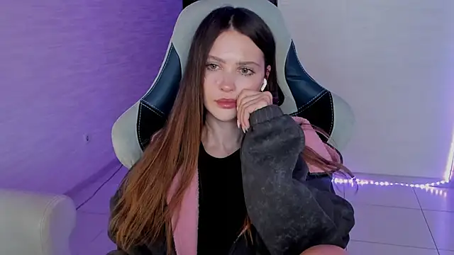 yourArya – Naživo XXX chat