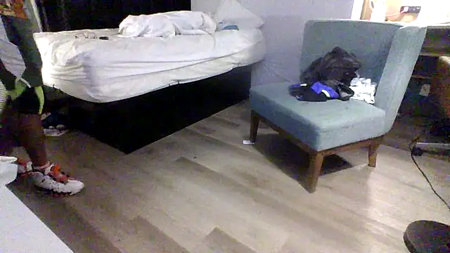 Dicksee_Left élő XXX-chatje