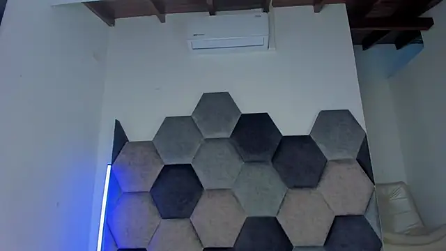 Latrellx7 ওয়েবক্যাম শো